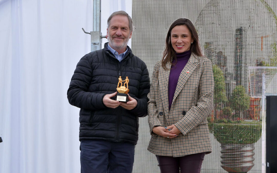 CChC Maule reconoce a Grupo Independencia en la feria Maule Construye Sostenible